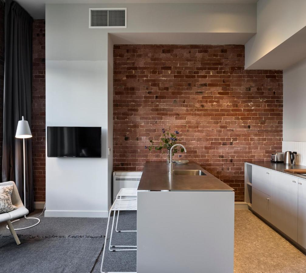 The Chamberson Hotel Dunedin Exterior photo A kitchen in a serviced apartment