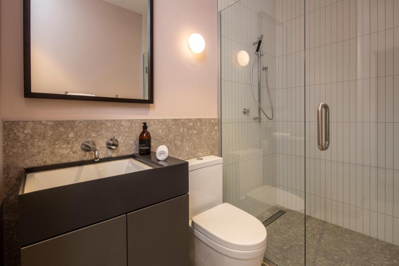 The Chamberson Hotel Dunedin Exterior photo A modern bathroom